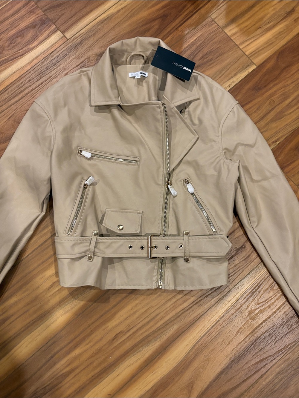 Fashion nova NWT MEDIUM Women’s Tan Faux Leather moto jacket